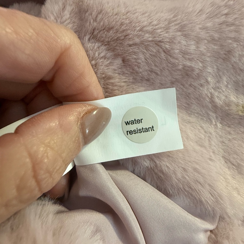 26 International Soft Pink Teddy Jacket - Picture 7 of 7